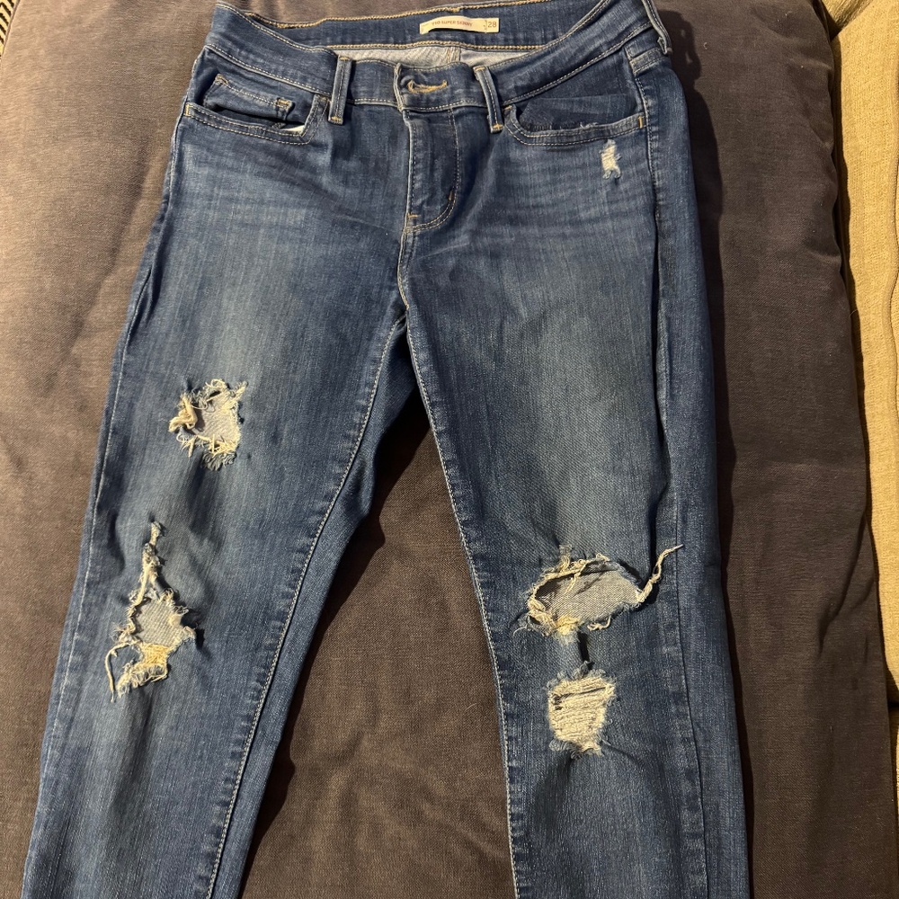 Levi jeans